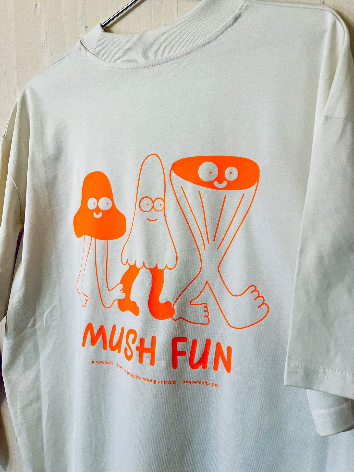 Oversize T-Shirt Mush Fun Cream