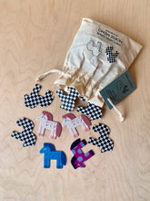 Laden Sie das Bild in den Galerie-Viewer, Memo Spiel Pferde