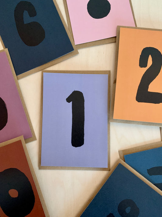 Schwarze Ziffern Postkarte 0 - 10 DIN A6