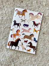 Laden Sie das Bild in den Galerie-Viewer, Horse paper folder with filing strip jungwiealt