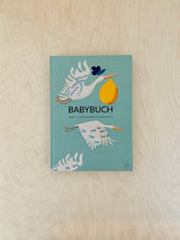 Laden Sie das Bild in den Galerie-Viewer, detail of Babybuch (German) jungwiealt
