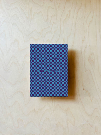 Grid Celebrate Postkarte DIN A6