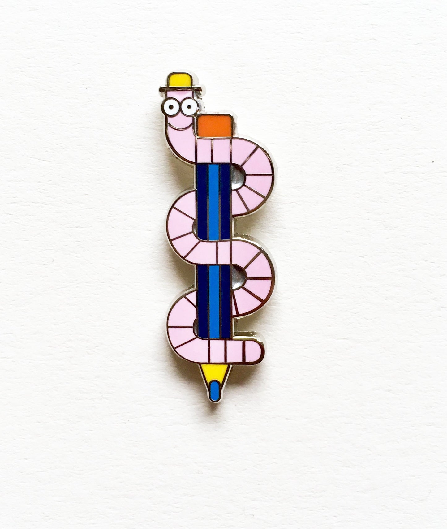 detail of Worm Pen Enamel Pin jungwiealt
