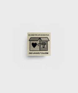 5 Gras Paper Sticker "Ein Herz für alte Schachteln"