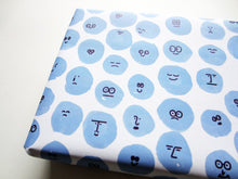Load image into Gallery viewer, detail of Gift Wrap Faces Set jungwiealt