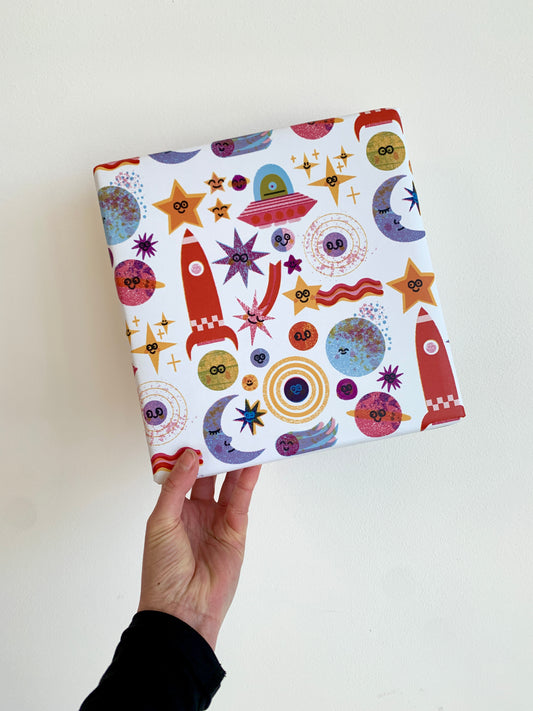 detail of Space Gift Wrap Set jungwiealt