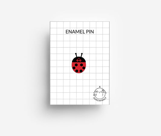 Ladybug Enamel Pin jungwiealt