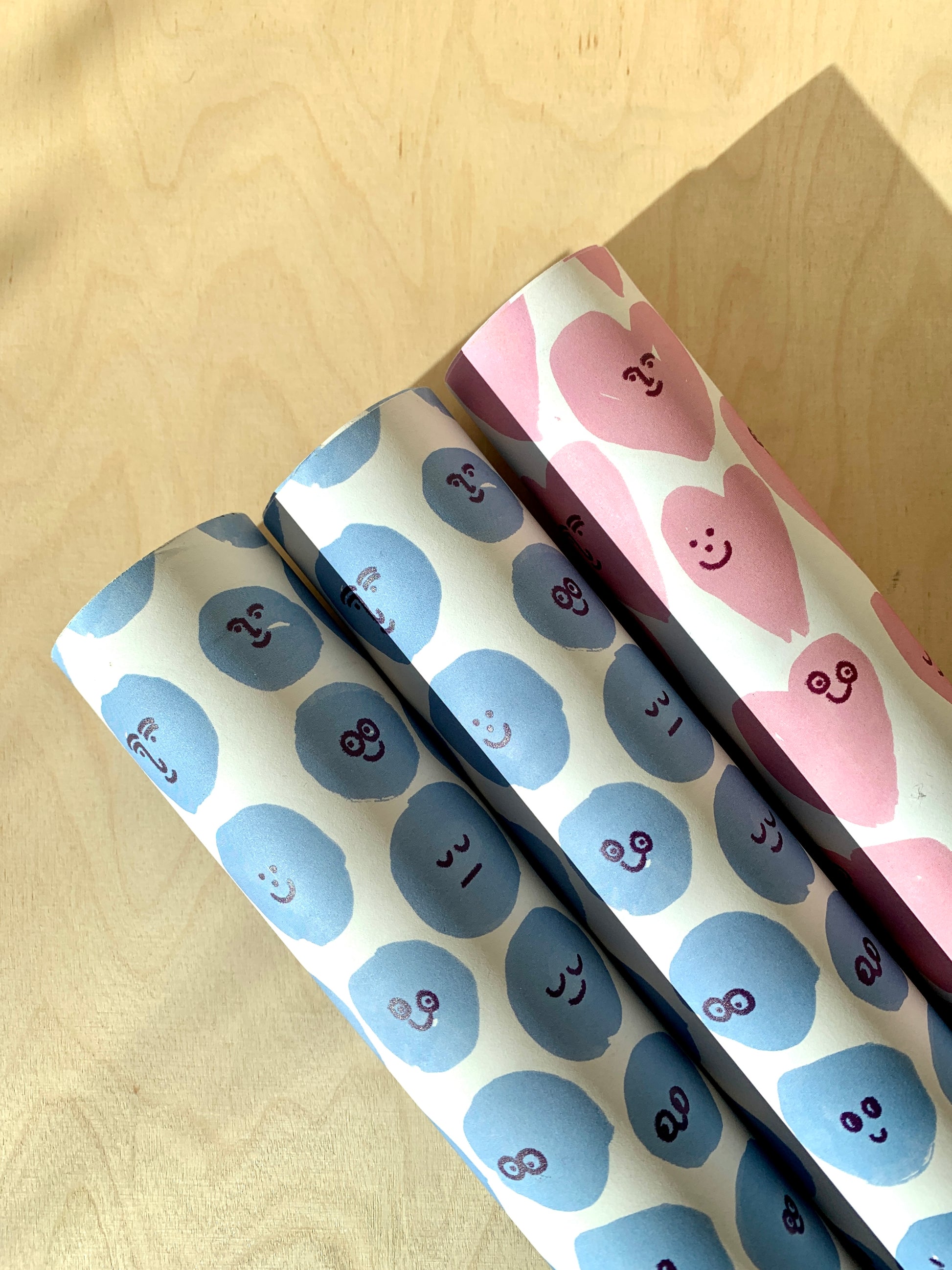 detail of Gift Wrap Faces Set jungwiealt