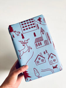 detail of Christmas Gift Wrap Sheet jungwiealt