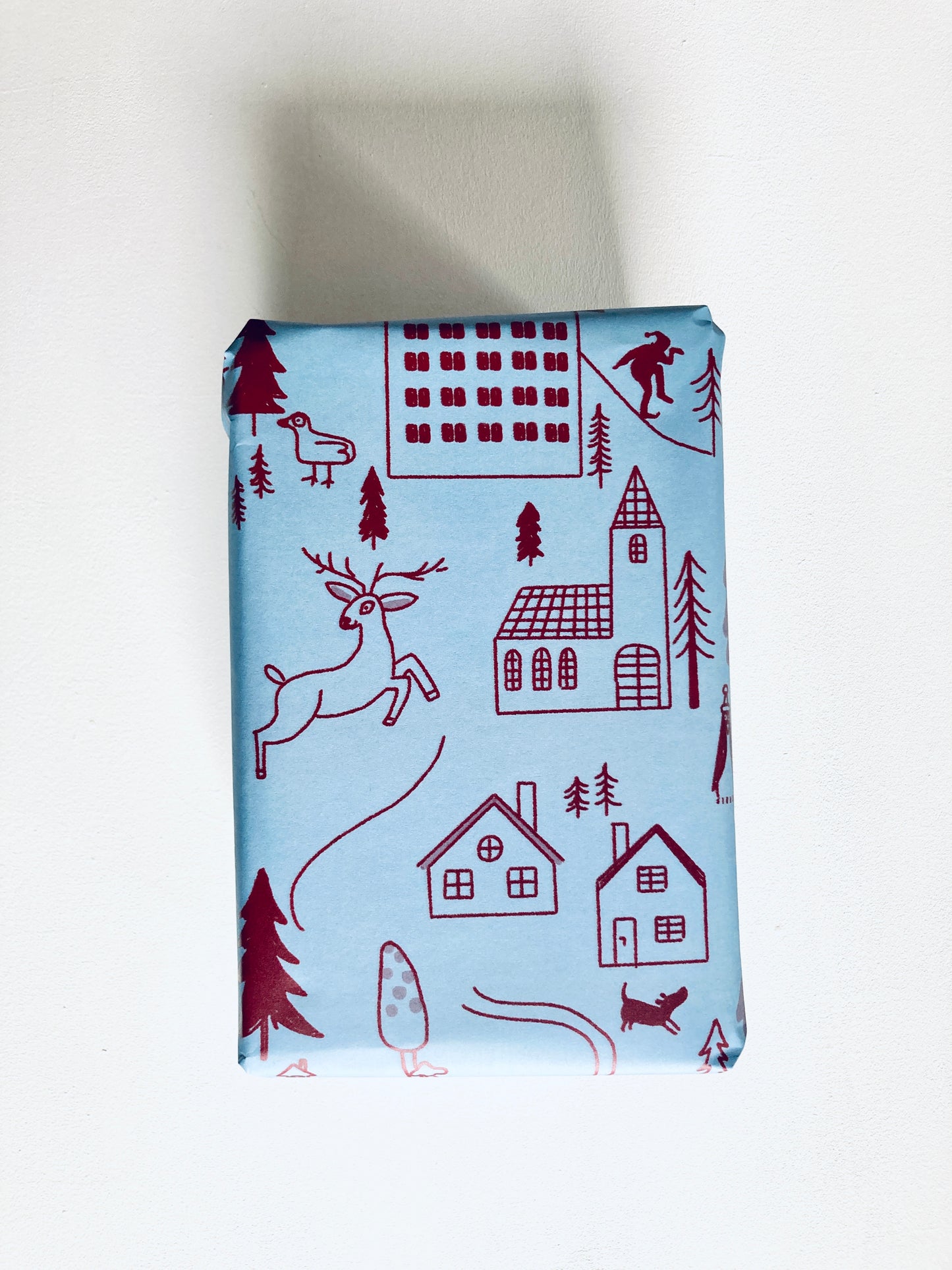 detail of Christmas Gift Wrap Sheet jungwiealt